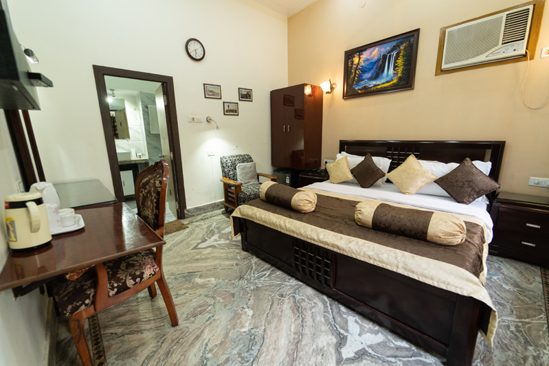 DELUXE ROOM 2