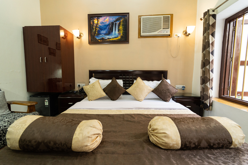 DELUXE ROOM 3